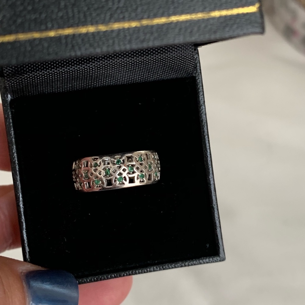 Sterling Silver & Emerald Celtic Band size 6